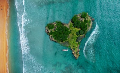 island-3542290_1920-pixabay.jpg